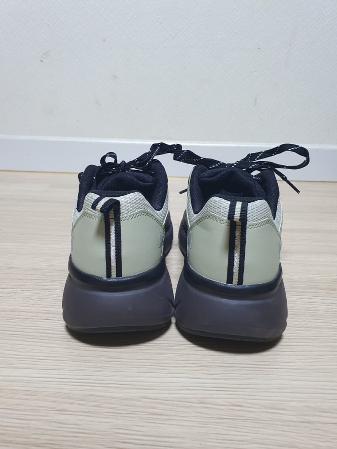 아키클래식 범퍼트레이너 운동화 270 상품이미지5