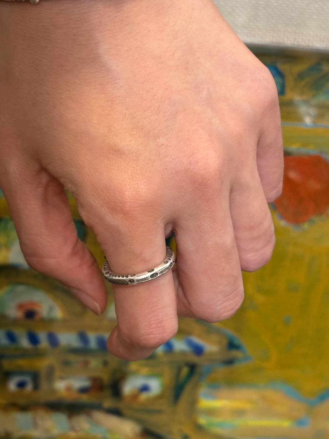 Chevron Dot Engraved Band Karen Silver R 상품이미지7