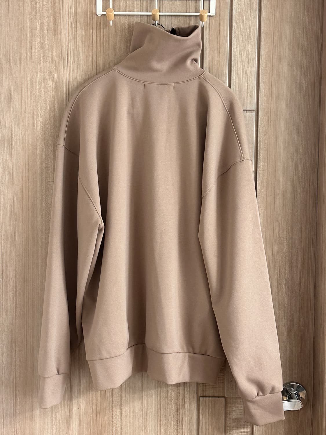 ESC스튜디오 맨투맨 상품이미지2