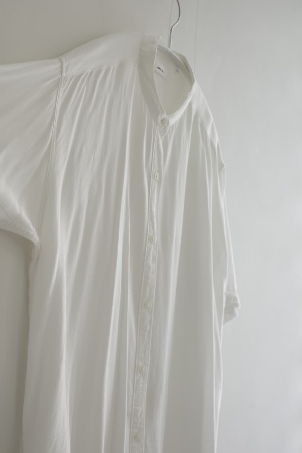 Niko and 아이보리  차이나넥 반팔  블라우스 상품이미지3