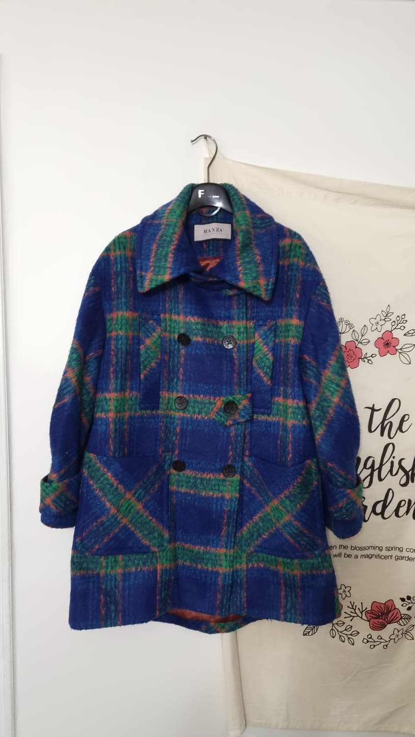 코오롱 MAXZA 컬렉션 체크 패턴 볼륨소매 하프코트 상품이미지3