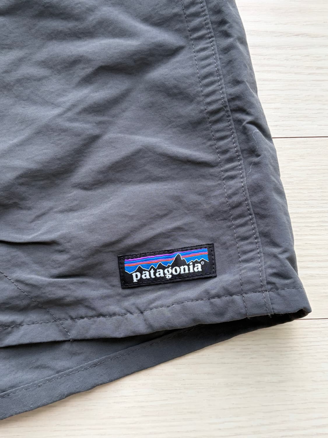 Patagonia 파타고니아 배기스 5인치 쇼츠 S (그레이) 상품이미지4
