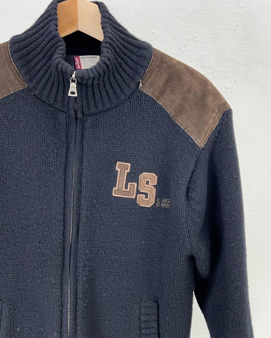 리바이스 블랙 스웨이드 패치 모크 집업 울 자켓 상품이미지3