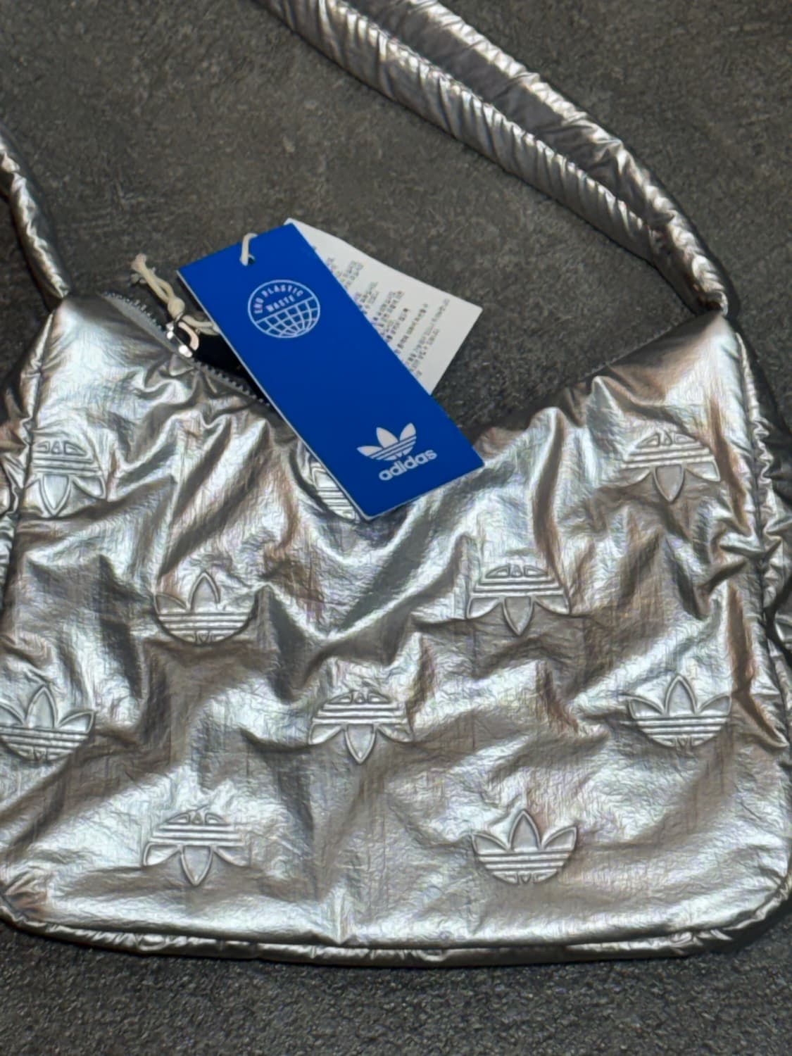 아디다스 퍼피 새틴 숄더백 가방 새상품 상품이미지4