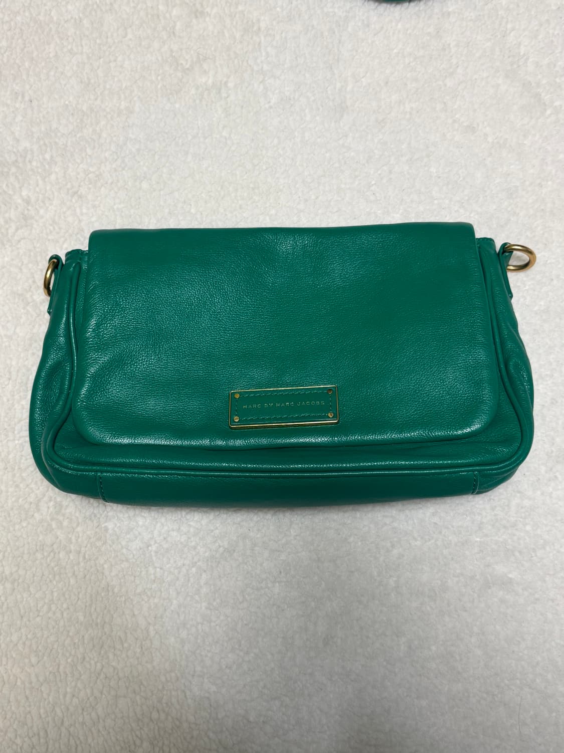 마크바이제이콥스 레더 크로스백 상품이미지1