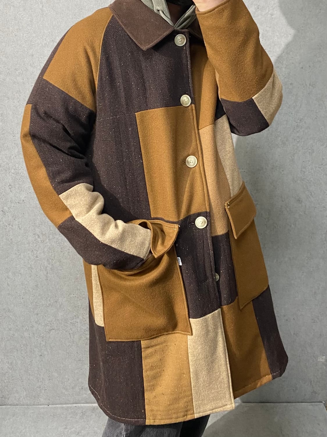 [L] KINOTT 키노트 브라운 패치워크 코트 상품이미지9