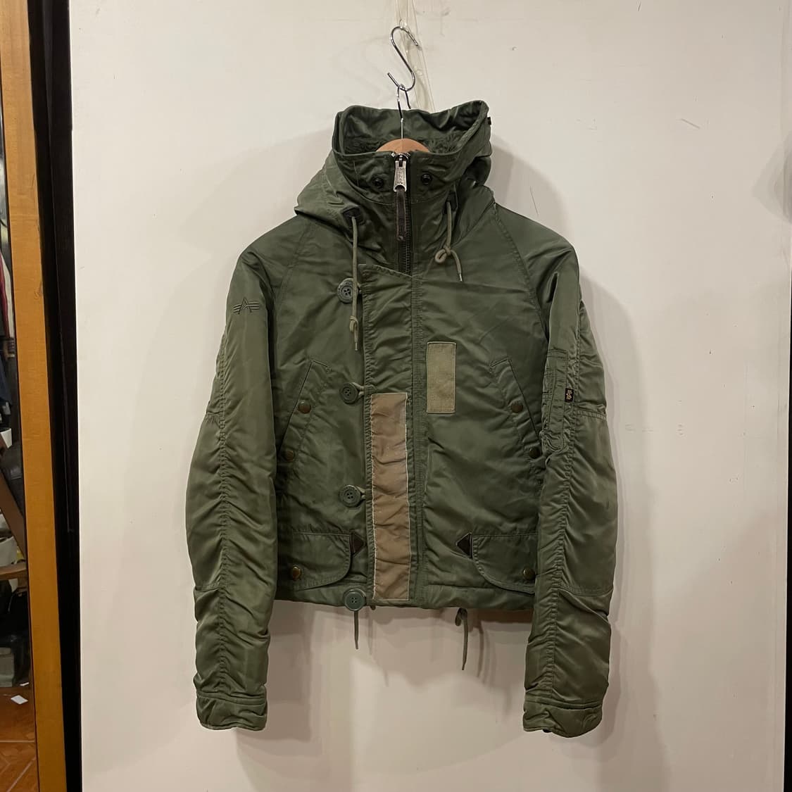 알파인더스트리 리메이크 크롭봄버 S 상품이미지2