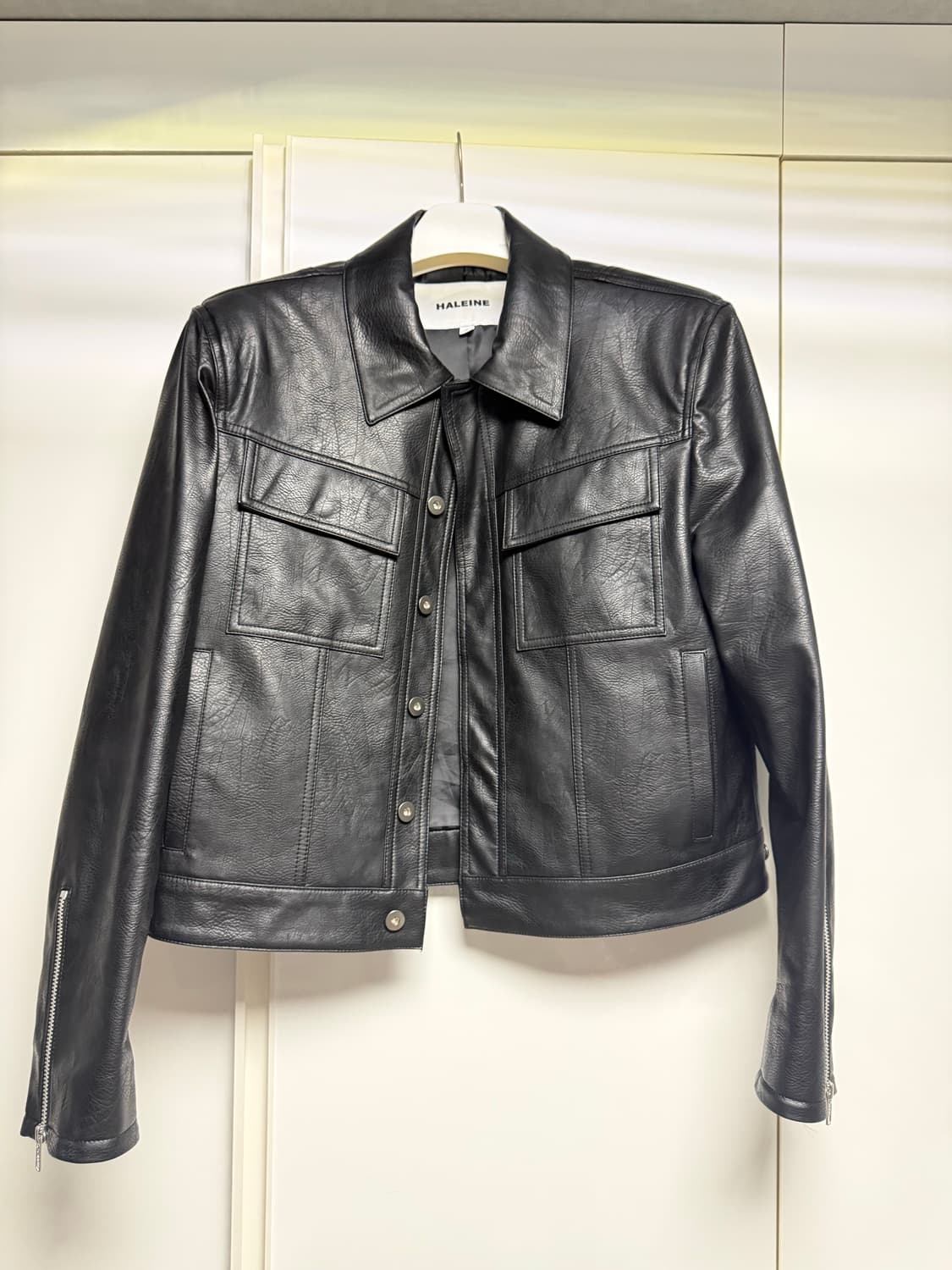 [1]알렌느 레더 트러커 블랙 팝니다 상품이미지1