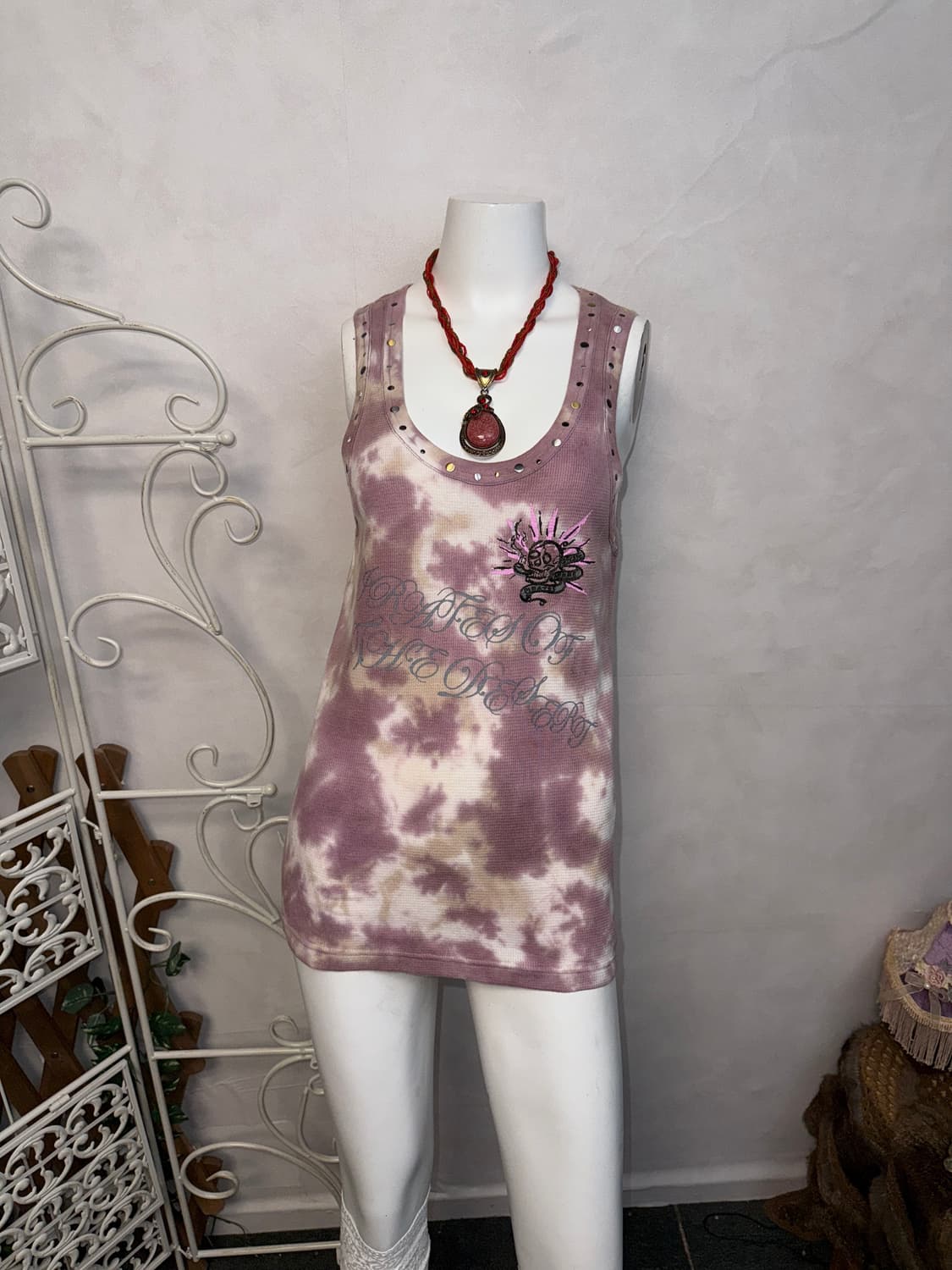 Indi pink tie dye skull lettering 슬리브리스 상품이미지5