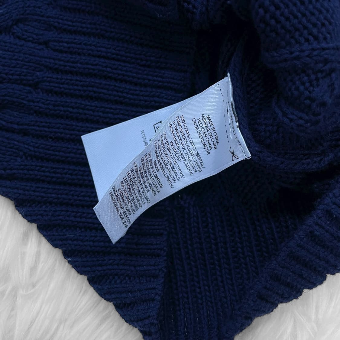 폴로 랄프로렌 포니 로고 케이블 브이넥 니트 네이비 상품이미지5