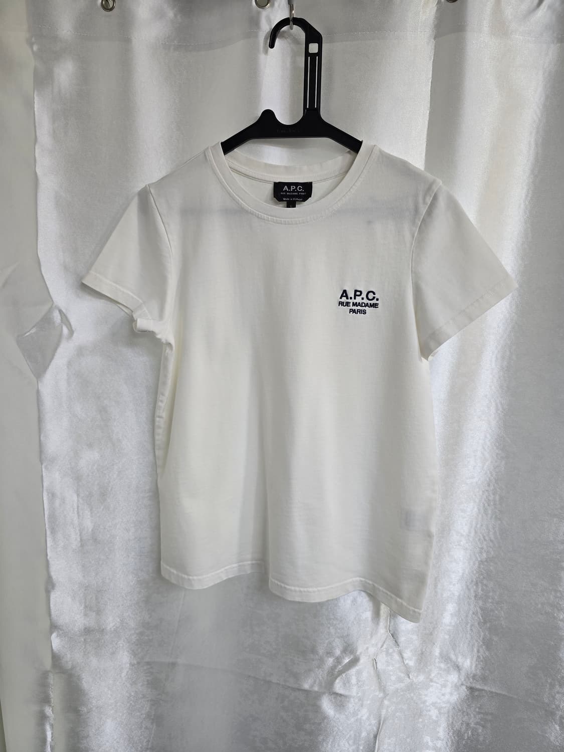A.P.C 화이트 로고 반팔 티셔츠 (2059) 상품이미지1