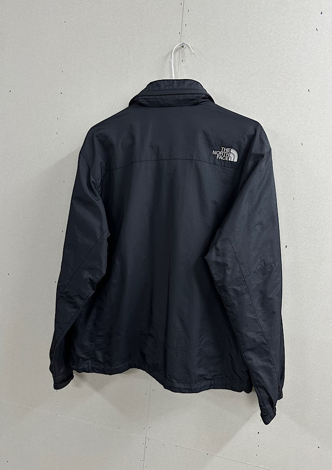노스페이스 바람막이 M 상품이미지3