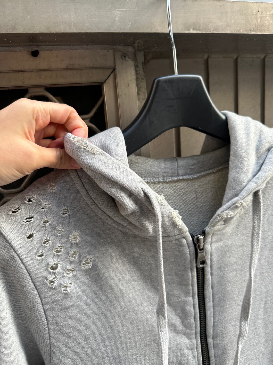Distressed cut line 2way hood gray 상품이미지2