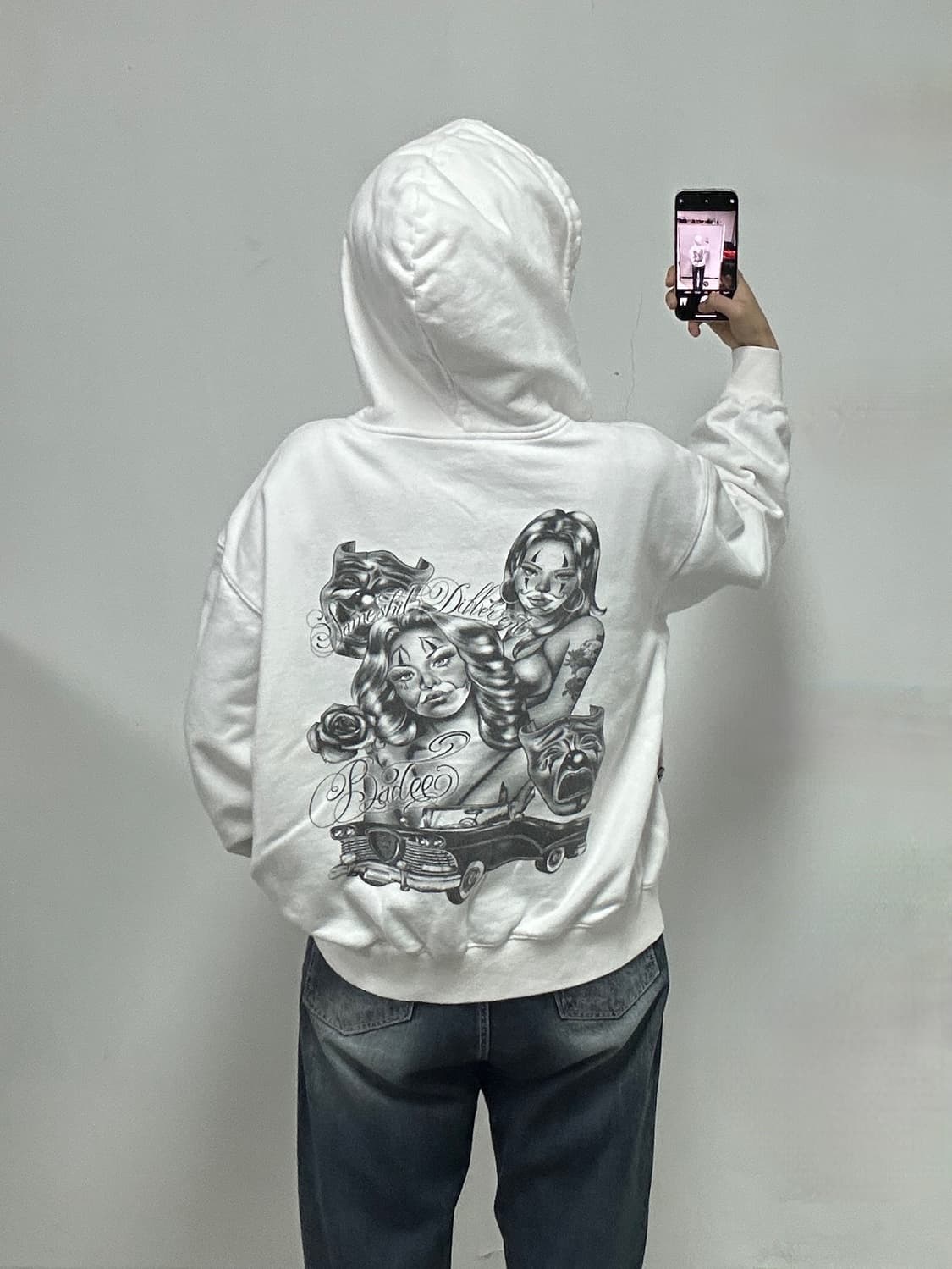 배디 치카노 타투 프린팅 화이트 후드집업 상품이미지2