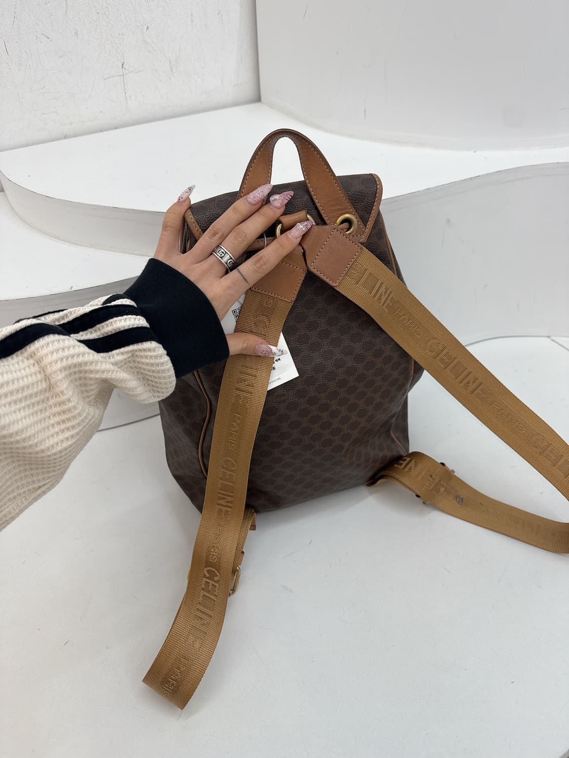 셀린느 마카담 백팩 상품이미지3