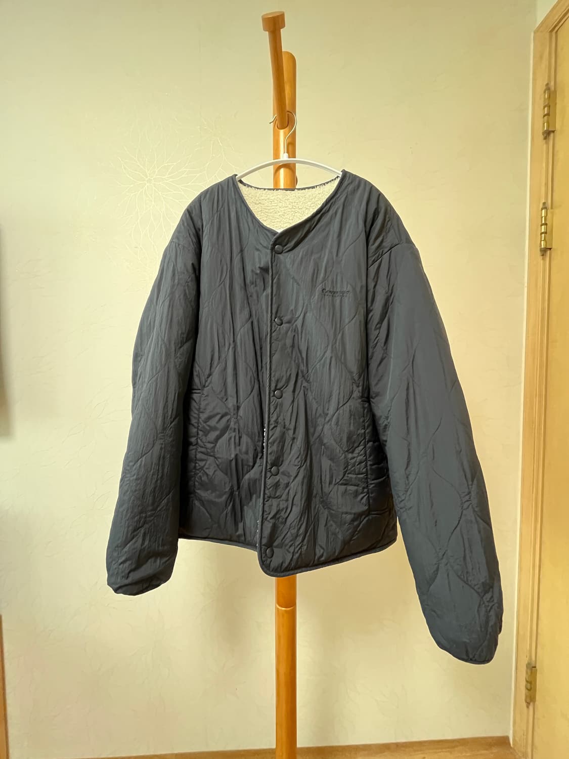 커버낫 리버시블 컴피보아 키라리스 자켓 상품이미지3