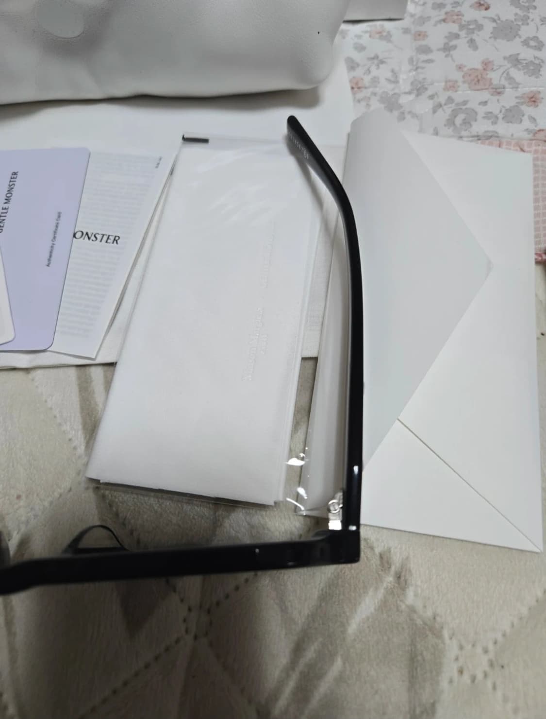 젠틀몬스터 마르지엘라 113 안경 상품이미지8