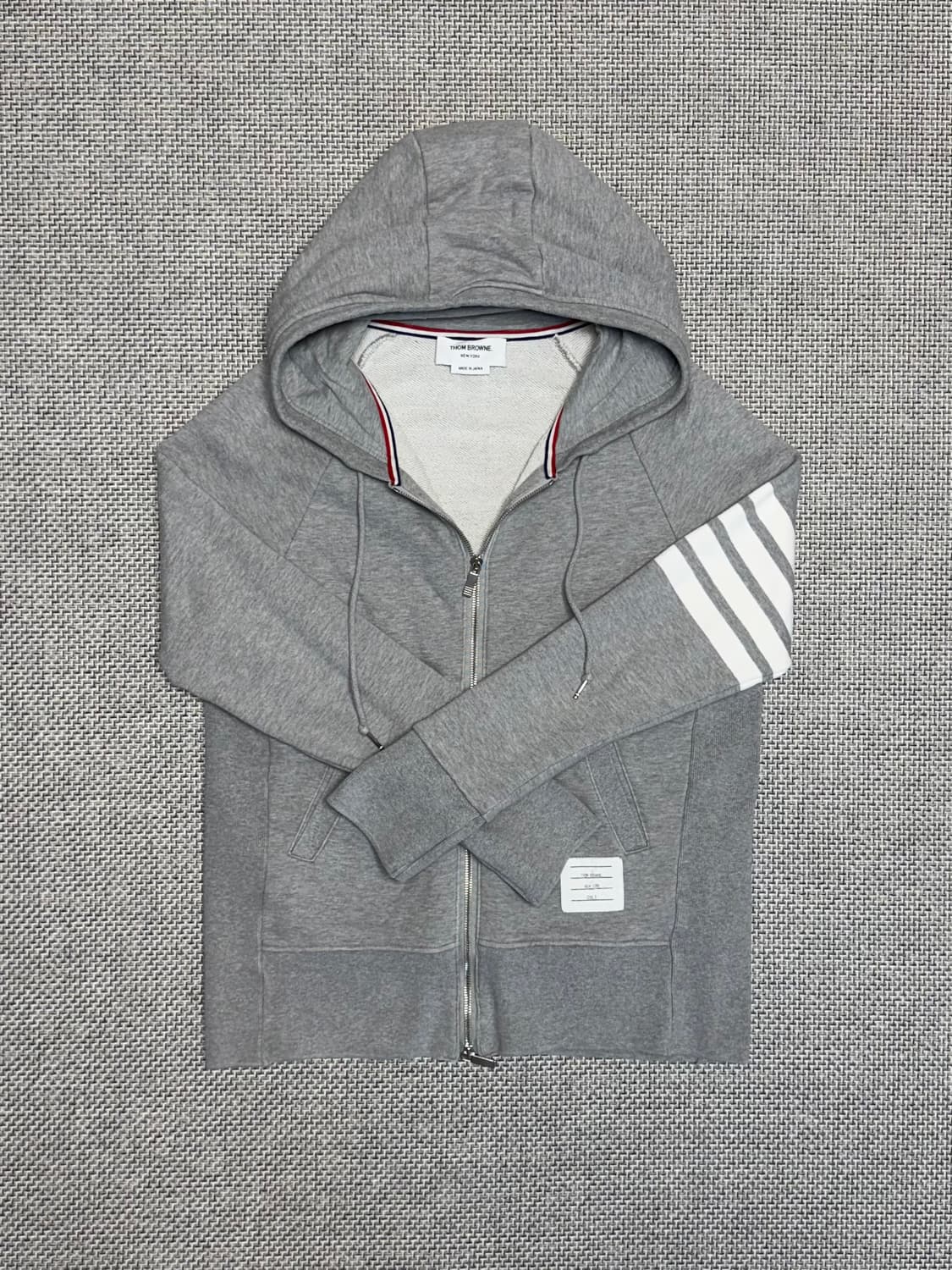 톰브라운 후드집업 상품이미지1