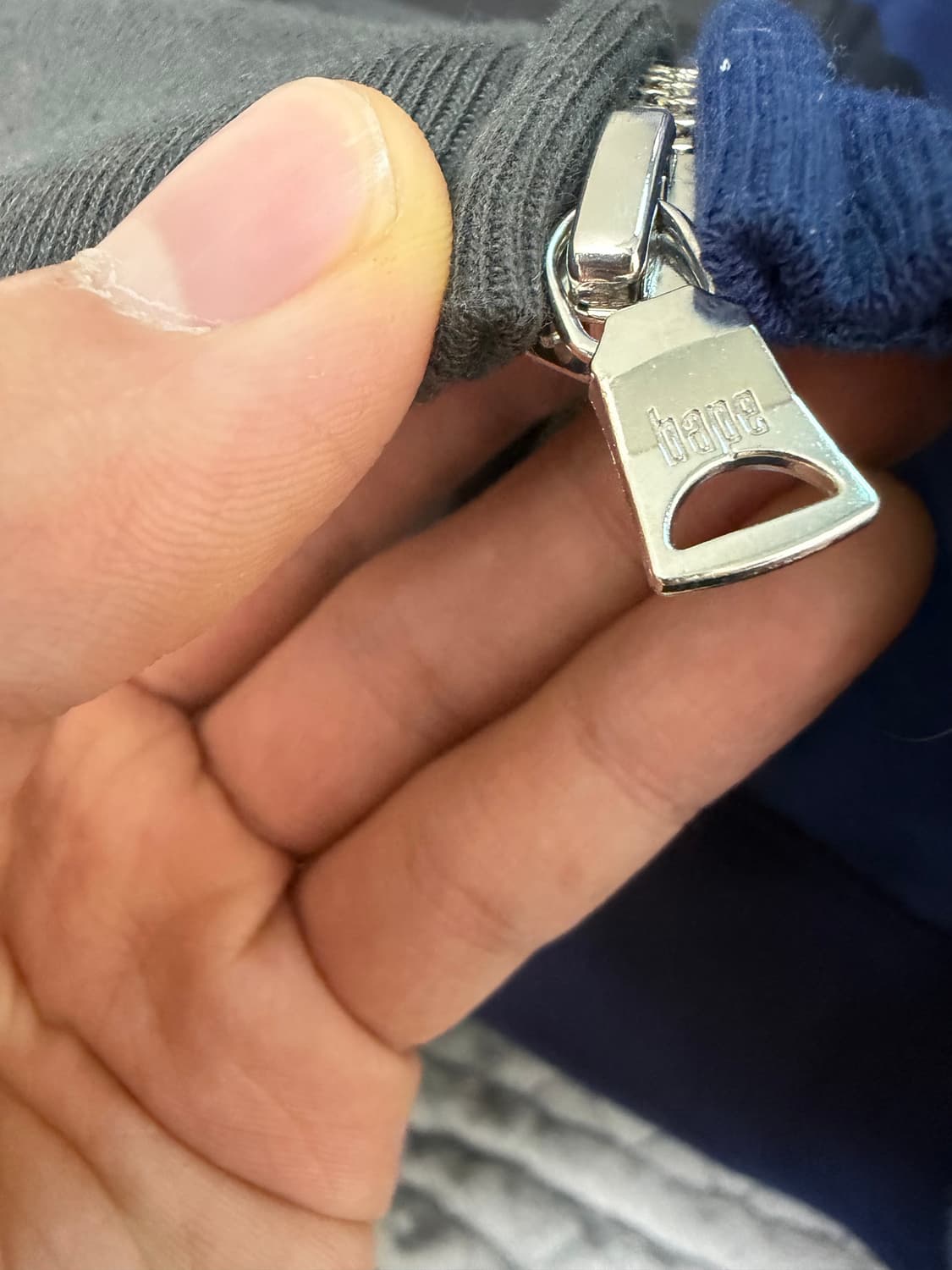 (급처)베이프컬러카모세퍼레이트샤크 풀 집 후드 블랙 네이비 상품이미지3