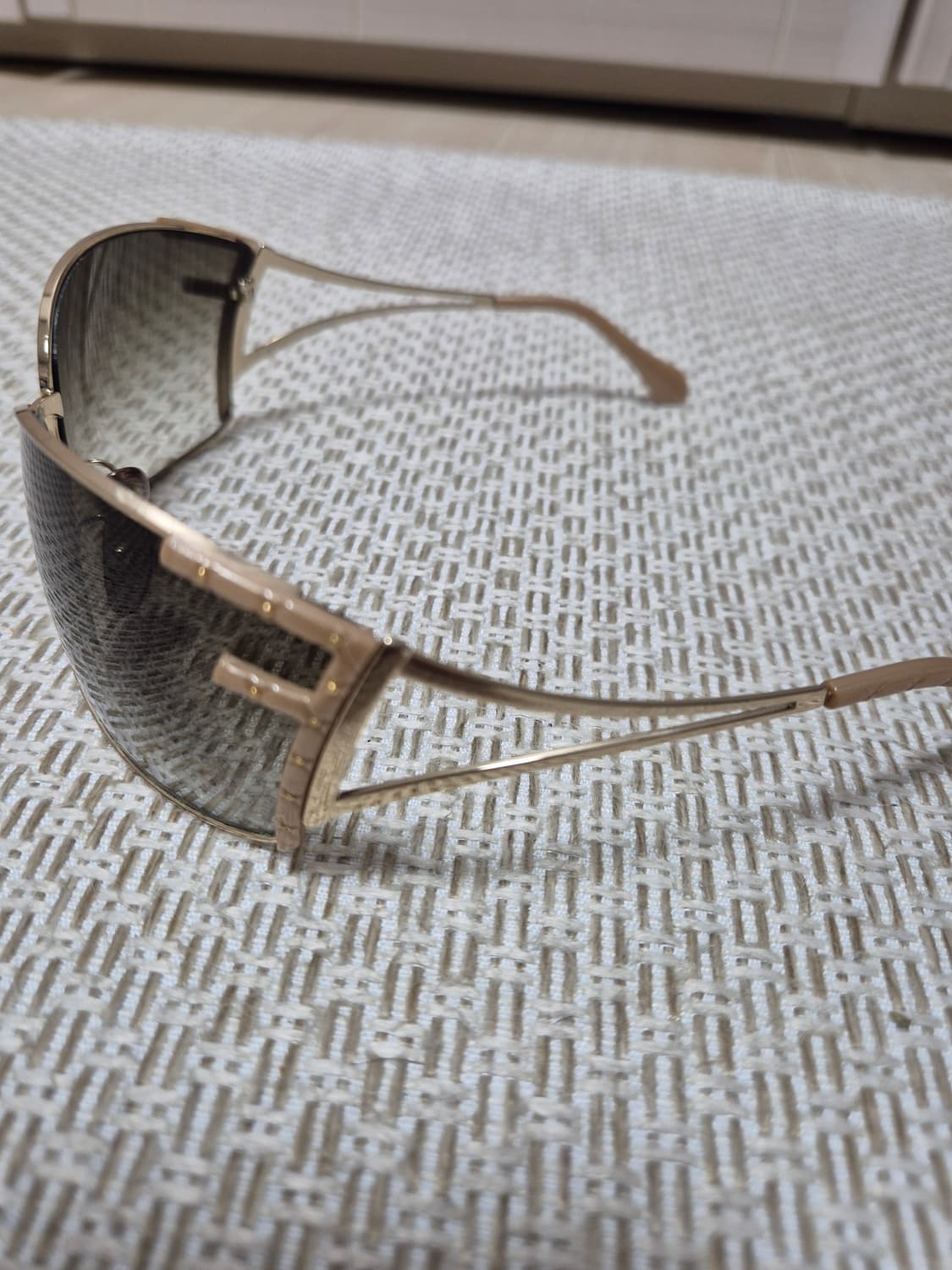 (정품) 펜디 오버사이즈 선글라스 빈티지 선글라스 y2k 상품이미지5