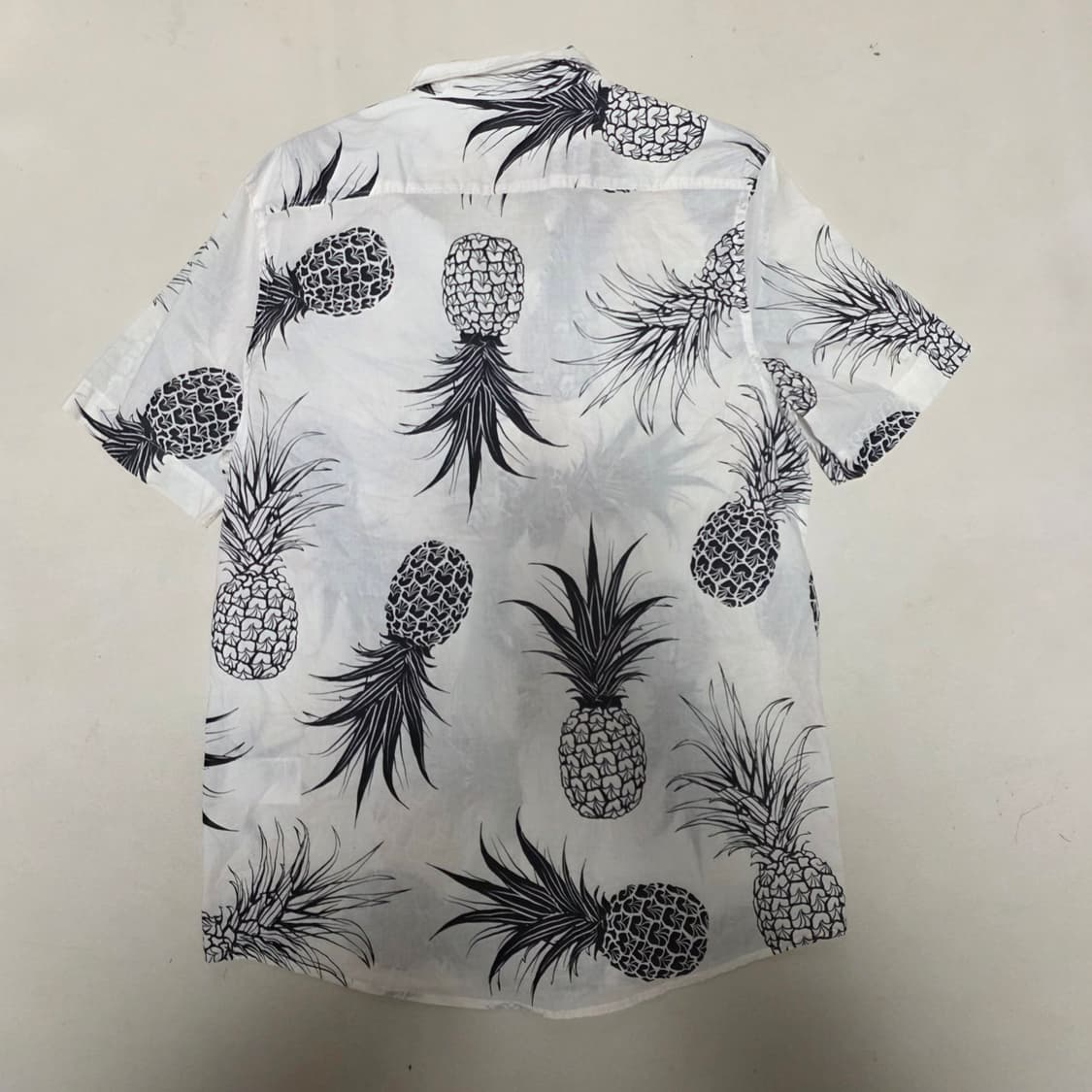 H&M 파인애플 패턴 반팔 린넨 셔츠 상품이미지2