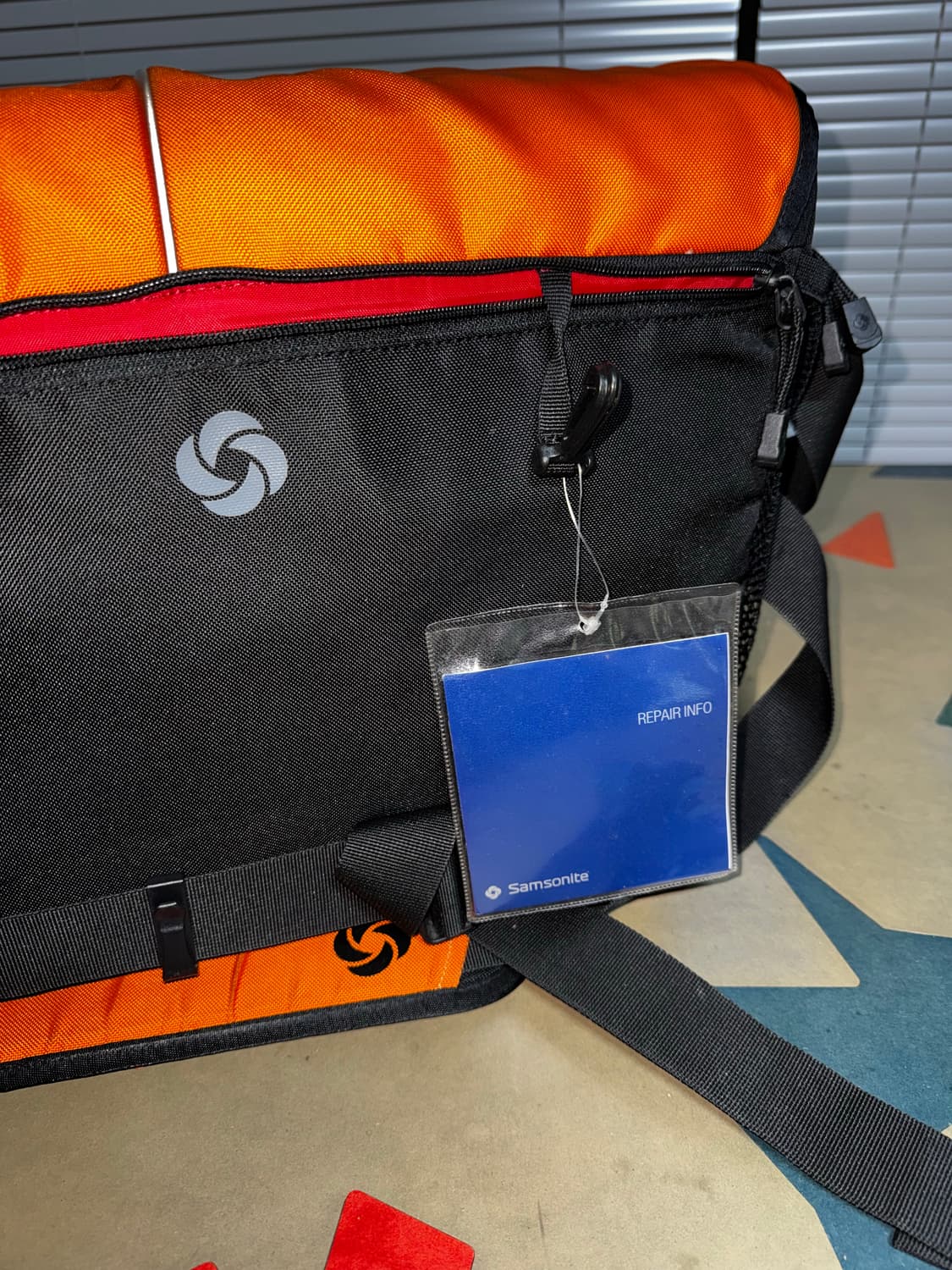 Samsonite Orange Messenger Shoulder Bag 상품이미지9