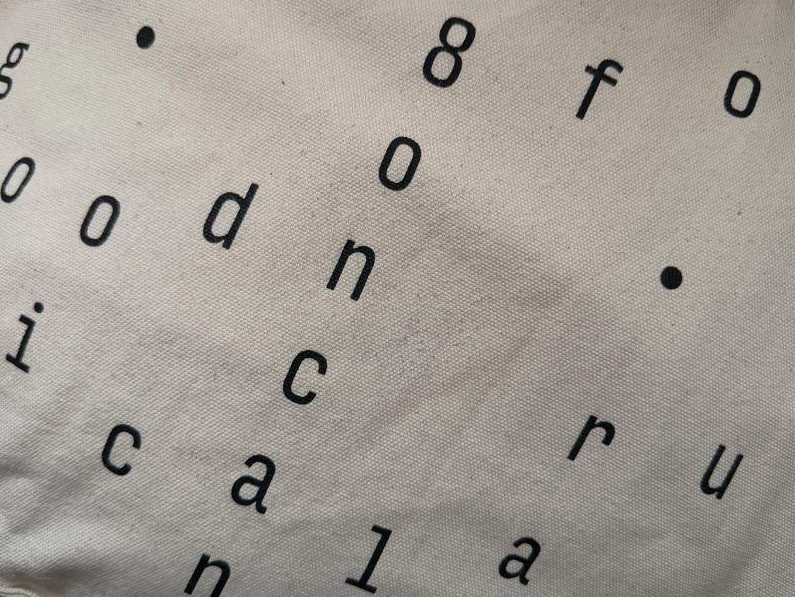 88 on canvas 토트백 상품이미지3