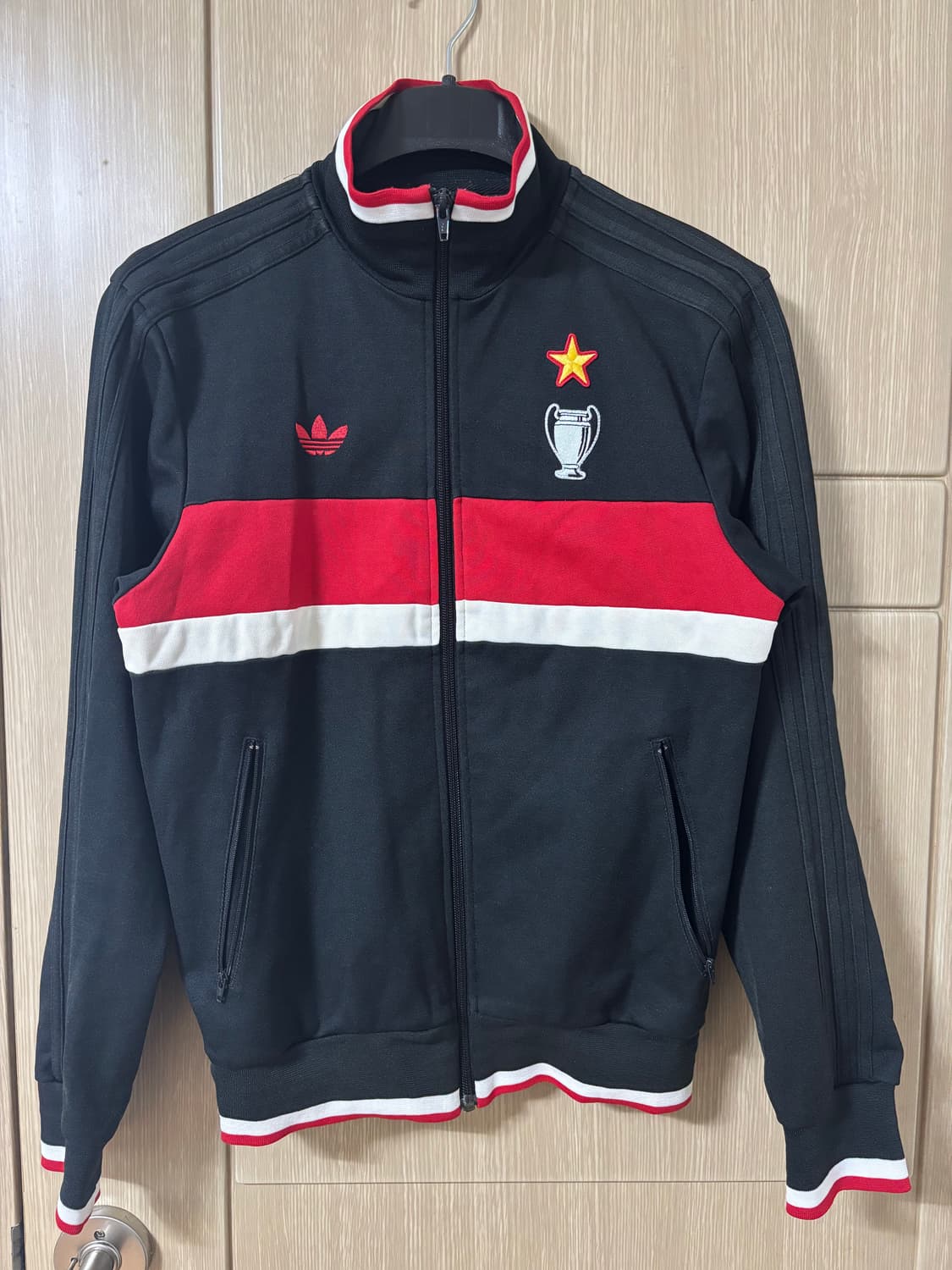 아디다스 블랙 트랙탑 AC밀란 에디션 상품이미지1