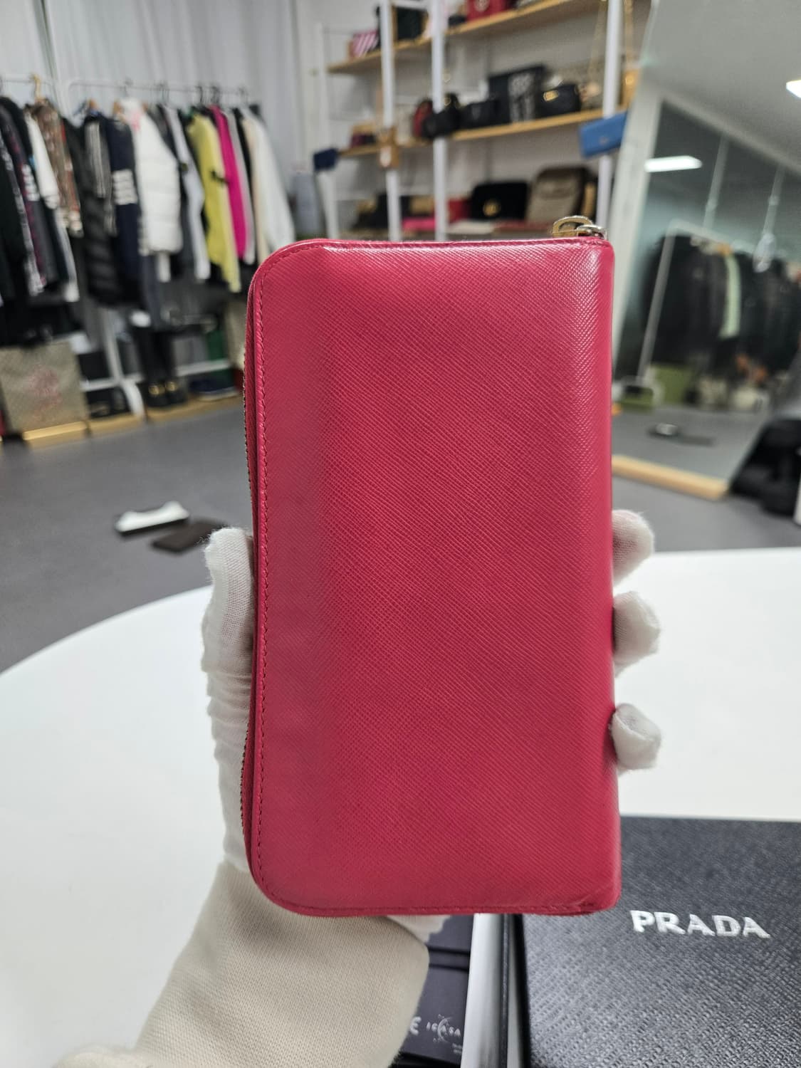 [50%할인] 프라다 사피아노 지퍼 장지갑 상품이미지2