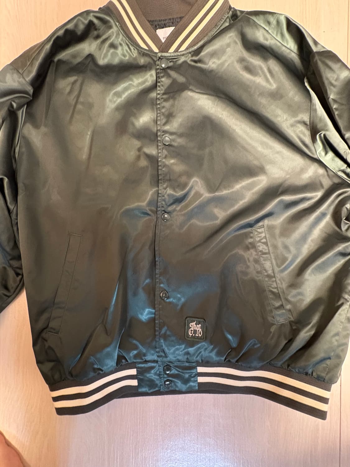 디스이즈네버댓 satin 자켓 판매 상품이미지1