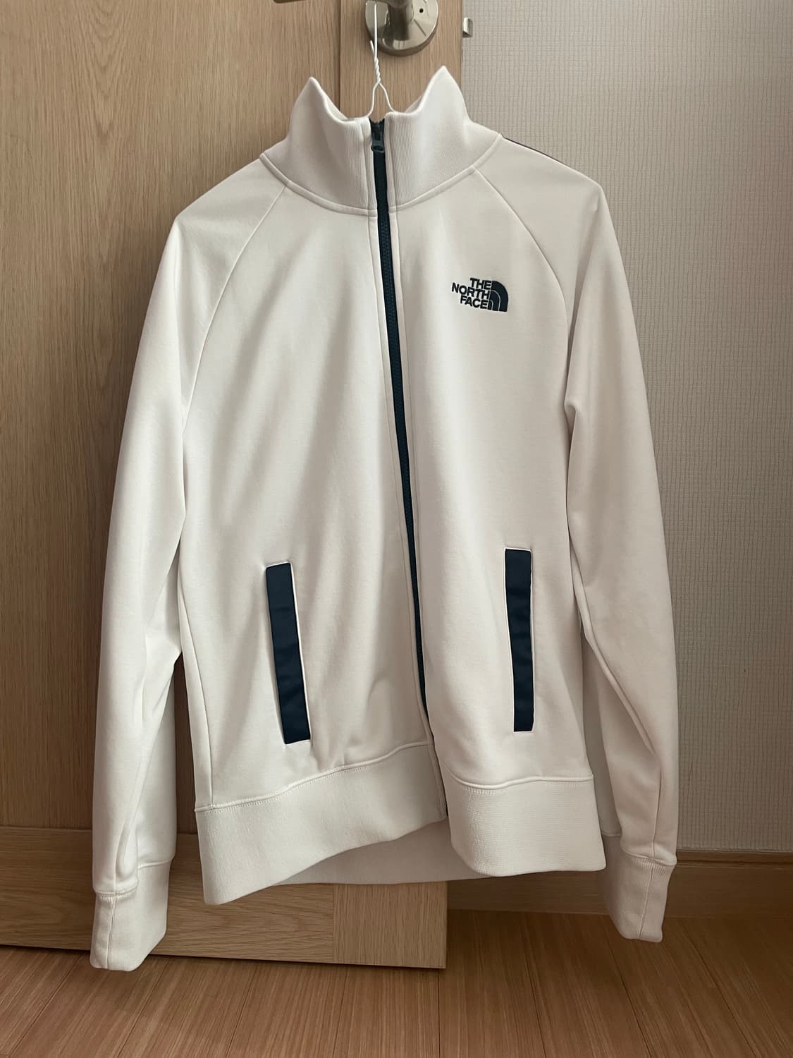 노스페이스 화이트 져지 후리스 판매 상품이미지1