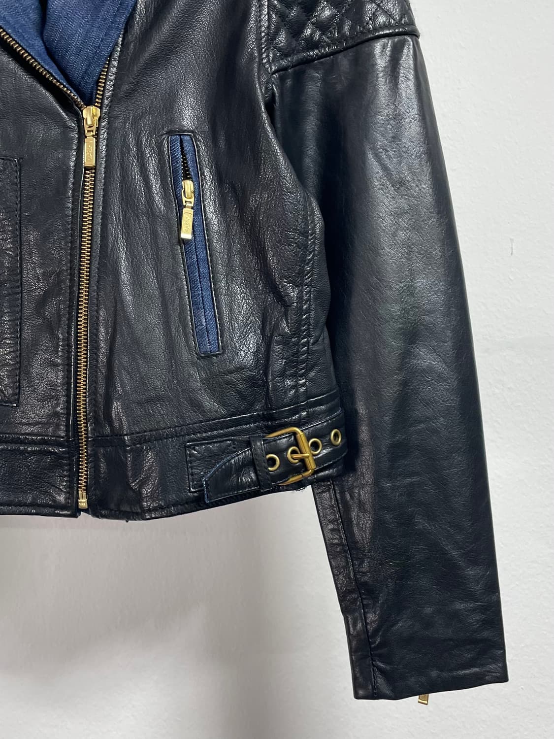  리바이스 우먼스 리얼레더 슬림핏 라이더자켓 (on.403)   상품이미지4