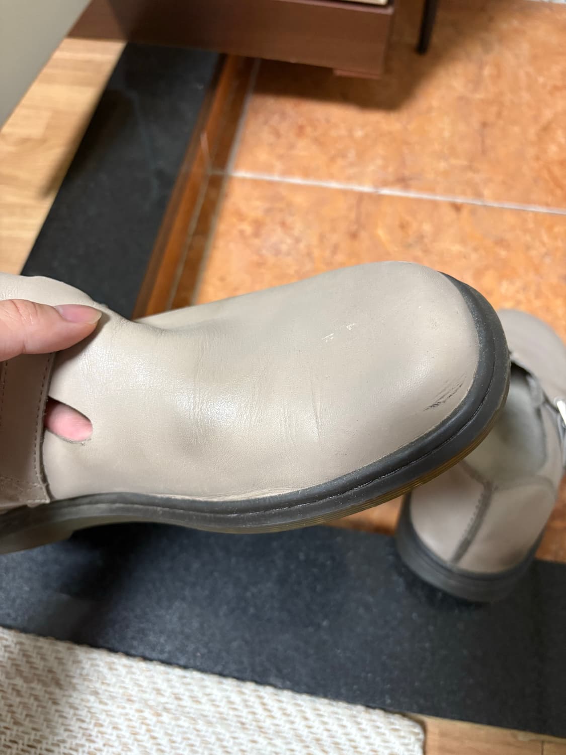 닥터마틴 패트리샤 털 슈즈 상품이미지8