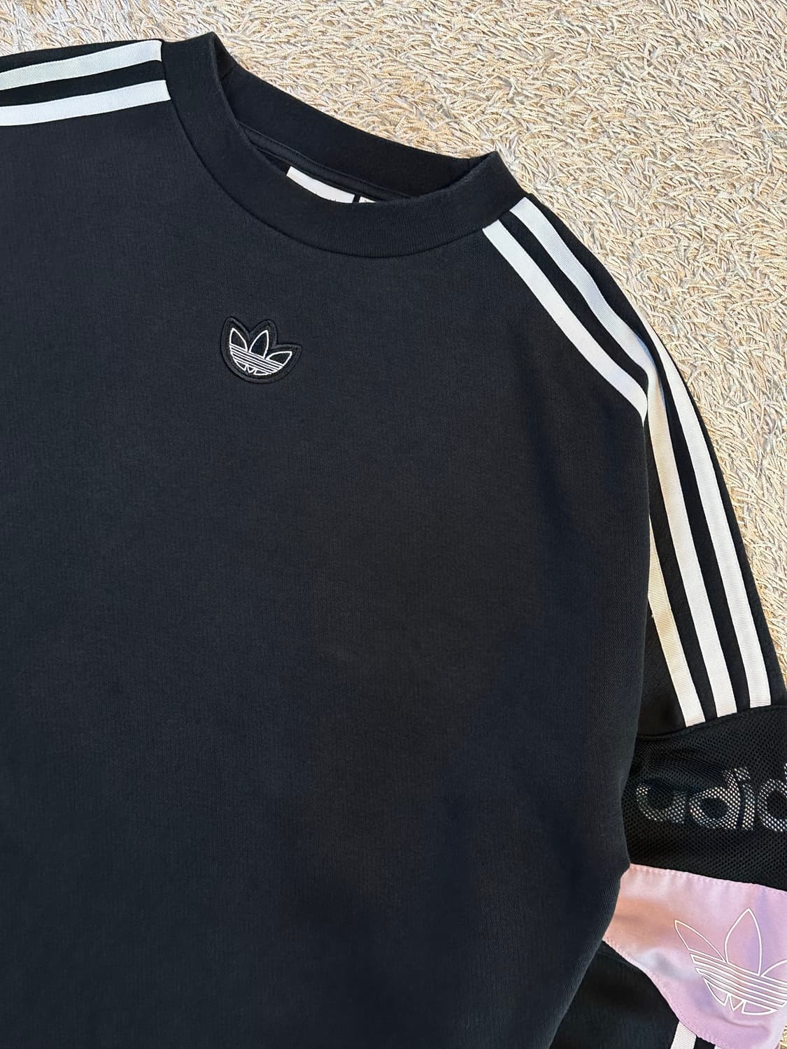 아디다스 ADIDAS 트레포일 사이드라인 맨투맨 블랙 상품이미지2