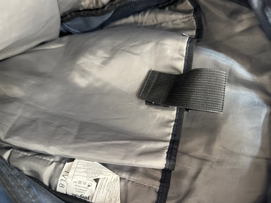 잔스포츠의 네이비 색상 백팩 상품이미지7