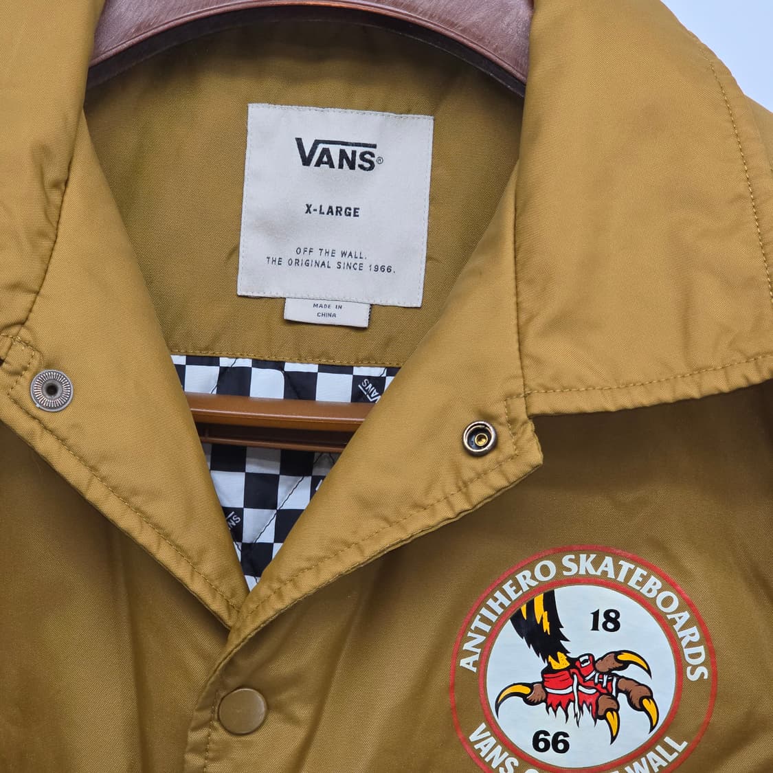 반스 안티히어로 코치 자켓 브라운 상품이미지2