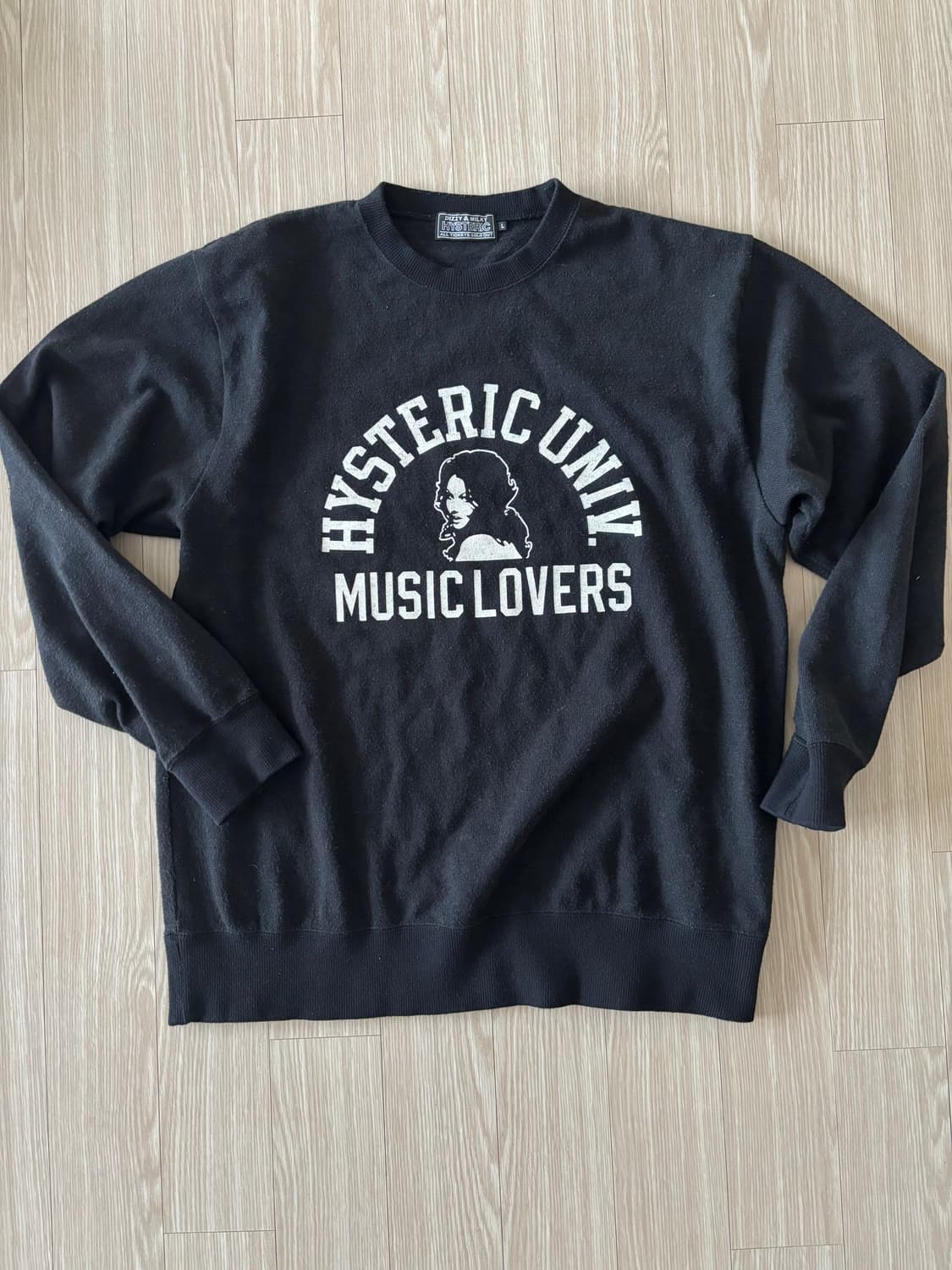 히스테릭 니트 상품이미지1