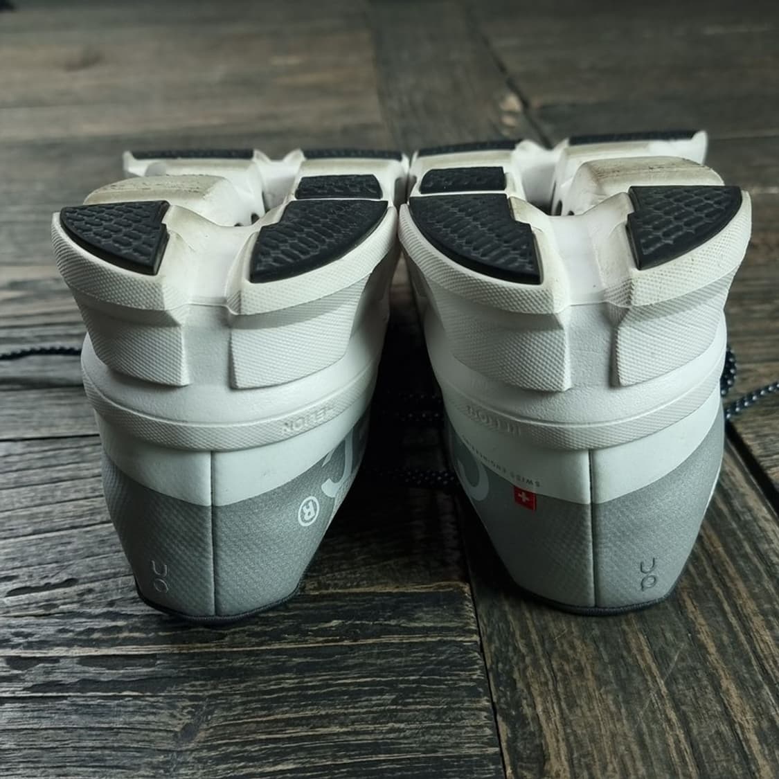 [온러닝] 클라우드몬스터 올 화이트 런닝화 M19030 상품이미지5