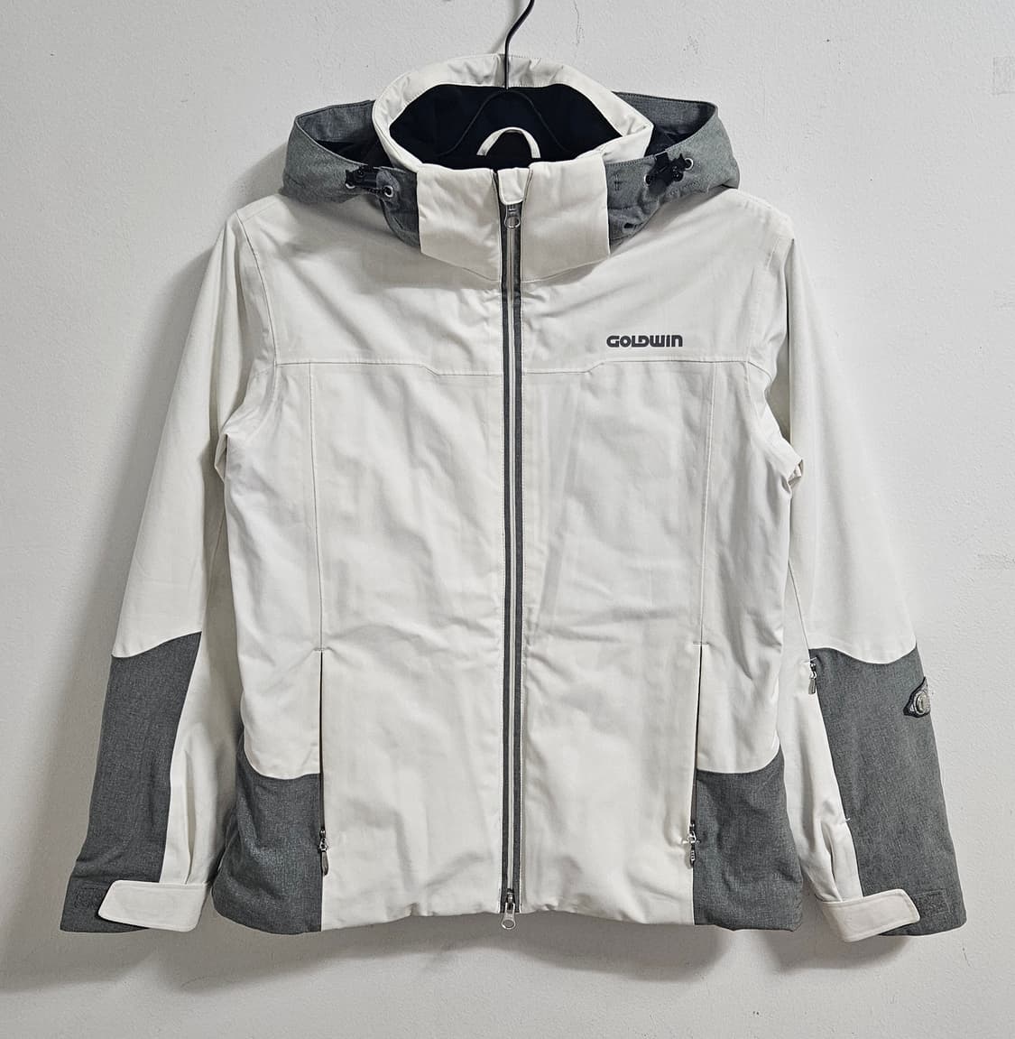 골드윈 여성 바람막이 85(M) 상품이미지1