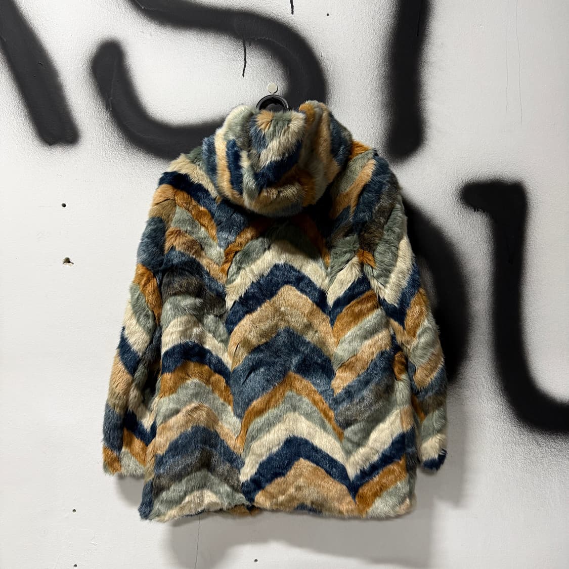 포에버 21 멀티 컬로 칼라 블록 페이크 퍼 후드 자켓 상품이미지3