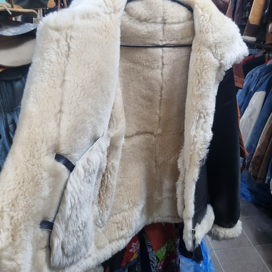 쏭스튜디오 무스탕 가죽 자켓 블랙 양털 상품이미지6