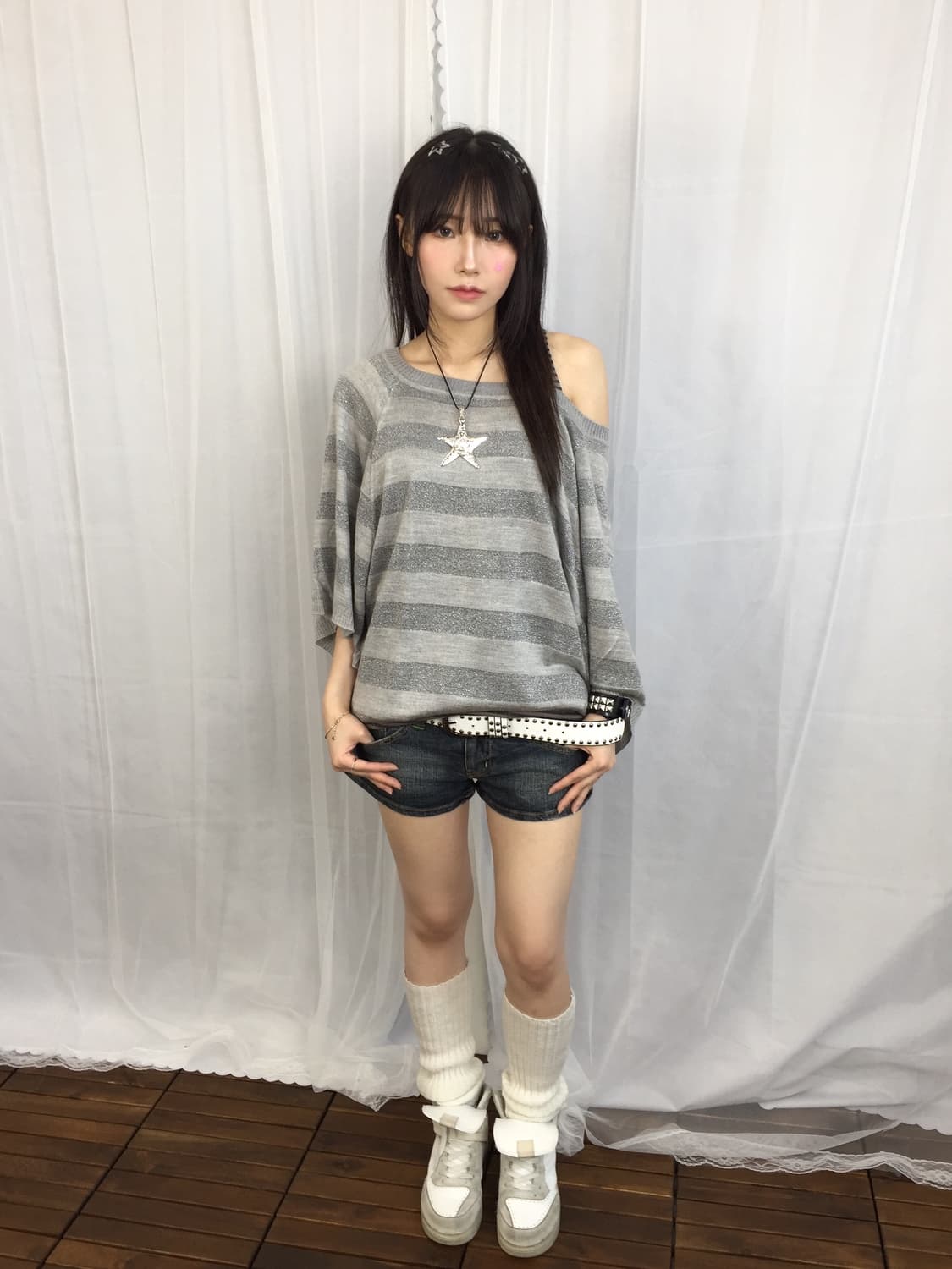 A.v.v Standard Gray Stripe Knit Top 상품이미지1