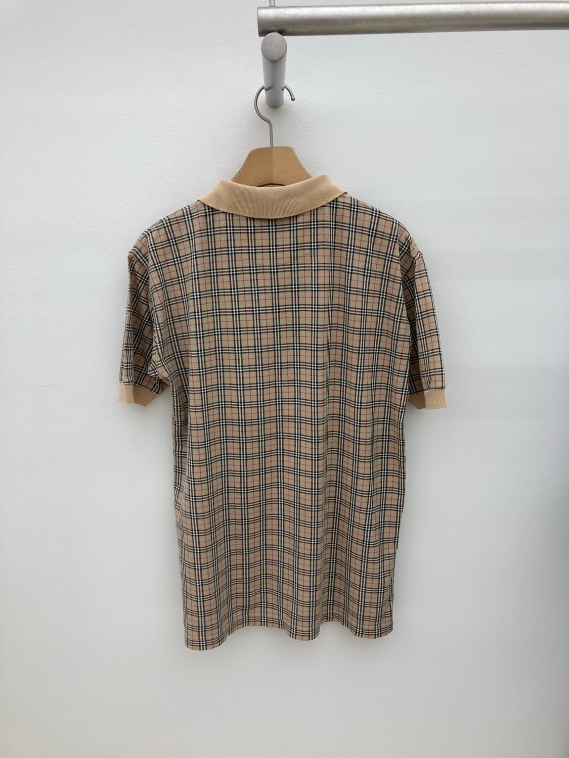 버버리 금장 노바체크 카라티 상품이미지7