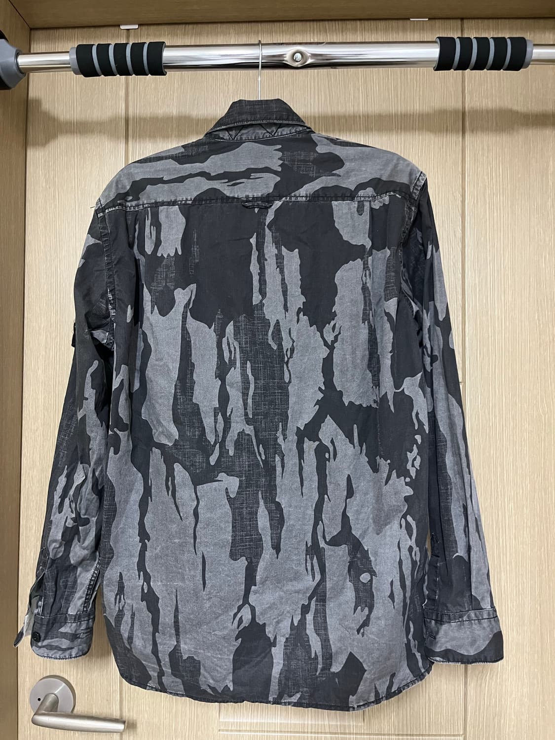 🔥 스톤아일랜드 카모 오버셔츠 (Flowing Camo) 상품이미지5