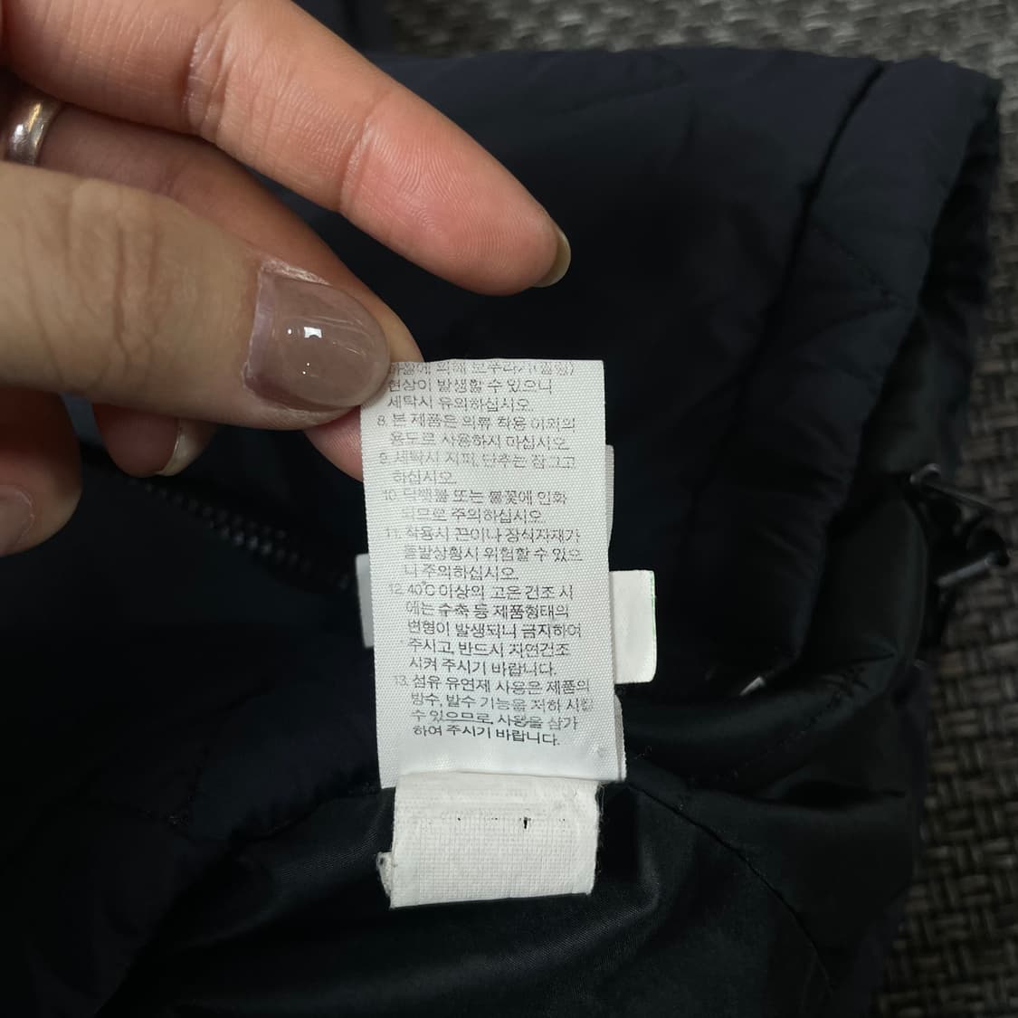 노스페이스 블랙 삼각 패턴 스트링 바람막이 자켓 100 상품이미지8