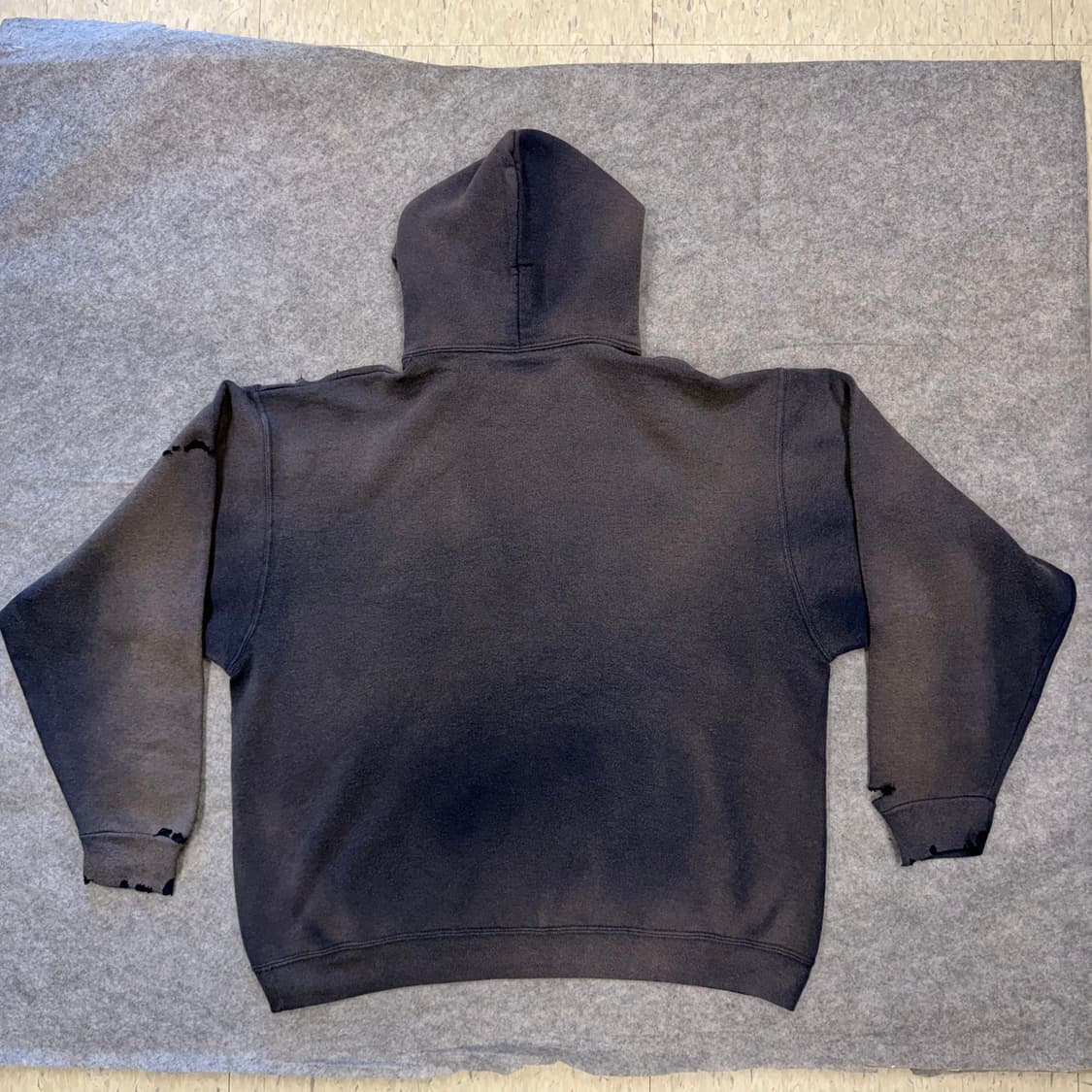 00s Vintage Russell Sun faded Hoodie 러셀 상품이미지2