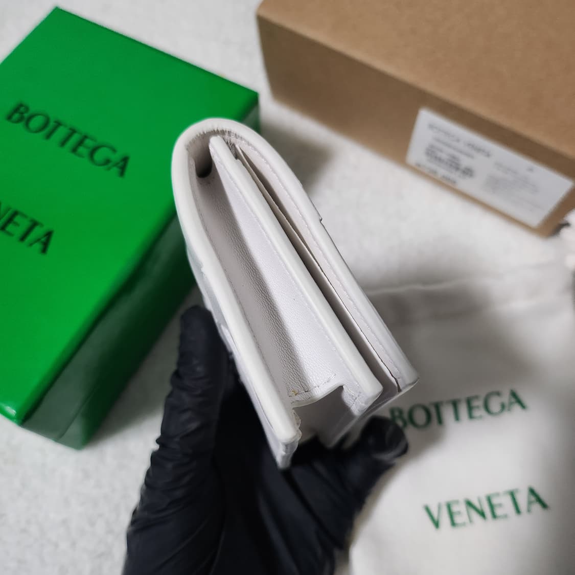 [신형/새상품]보테가베네타 카세트 비즈니스 명함 카드지갑 상품이미지6