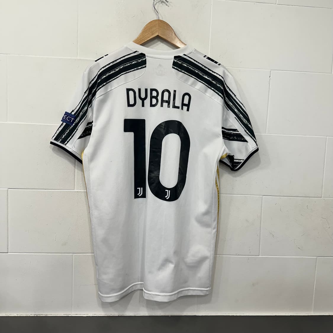 20-21 유벤투스 홈 디발라 유니폼 상품이미지10
