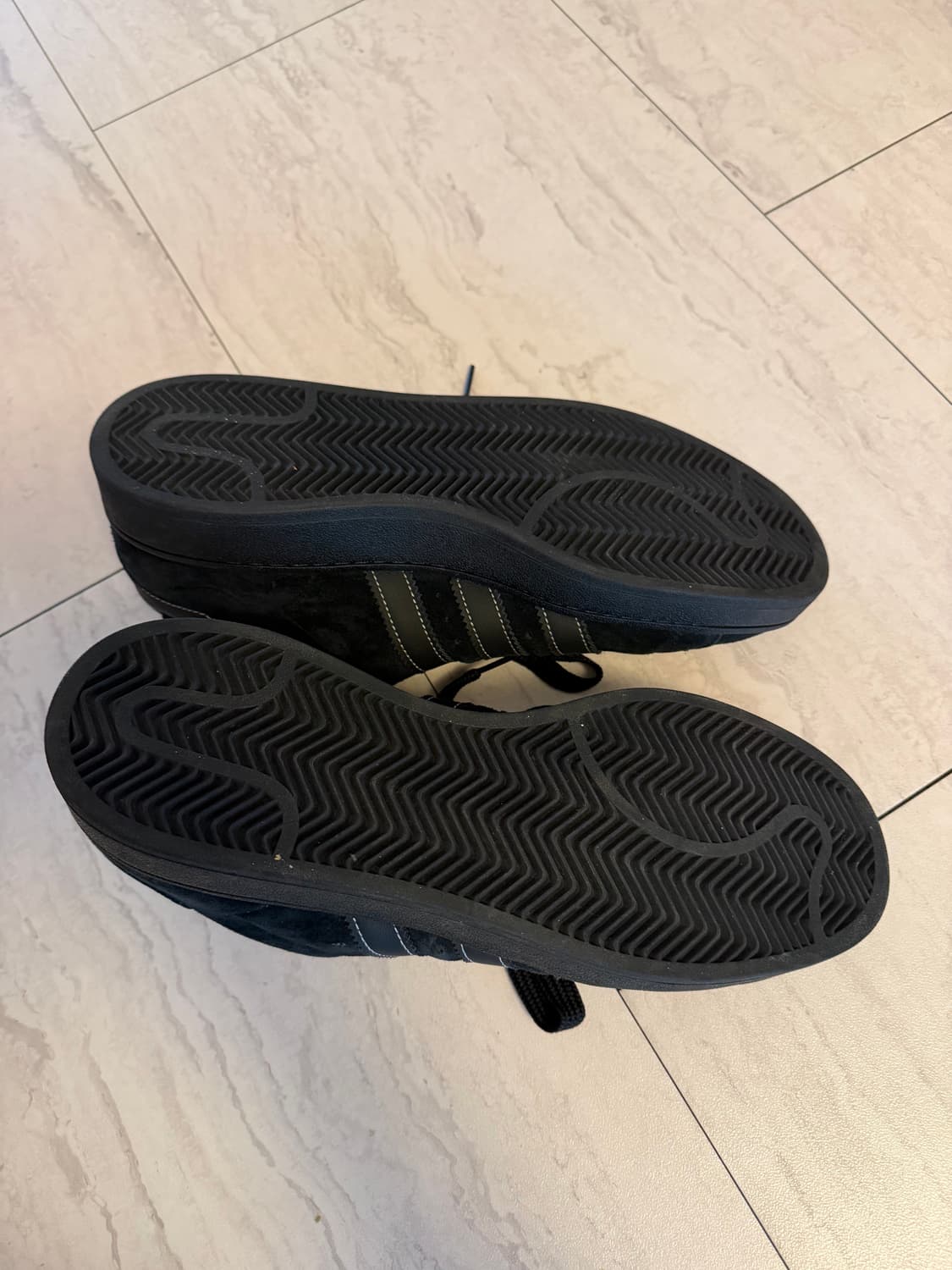 아디다스 캠퍼스00s 올블랙 스웨이드 290 상품이미지3