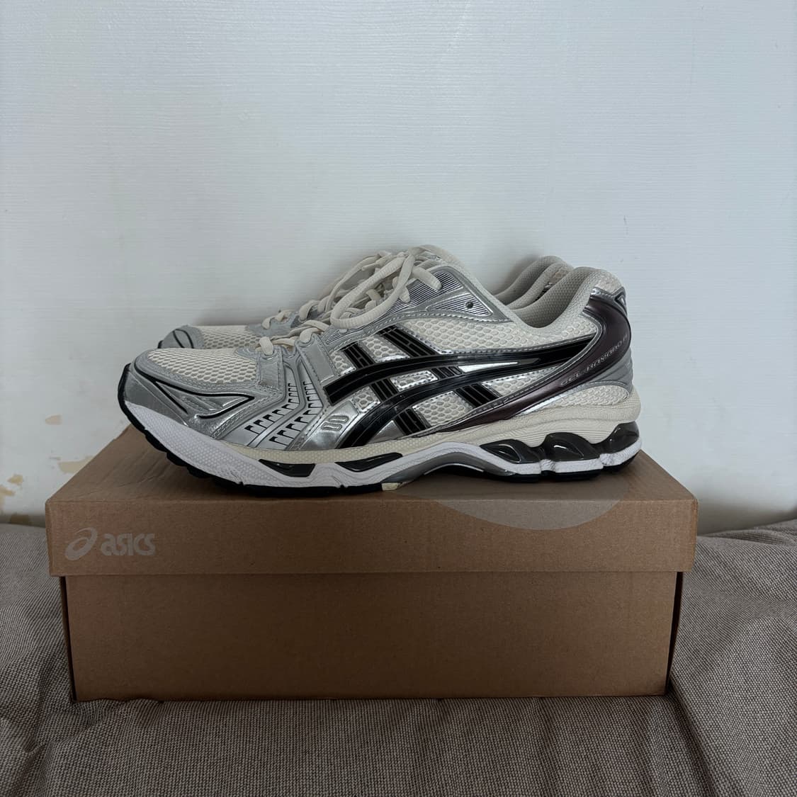 [280] 아식스 젤카야노 14 크림 블랙 상품이미지2